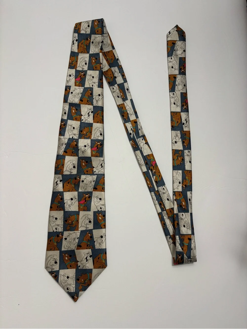 Scooby Doo Vintaje Men's Neck Tie Hanna Barbera Cartoon Network 2001 100% Silk